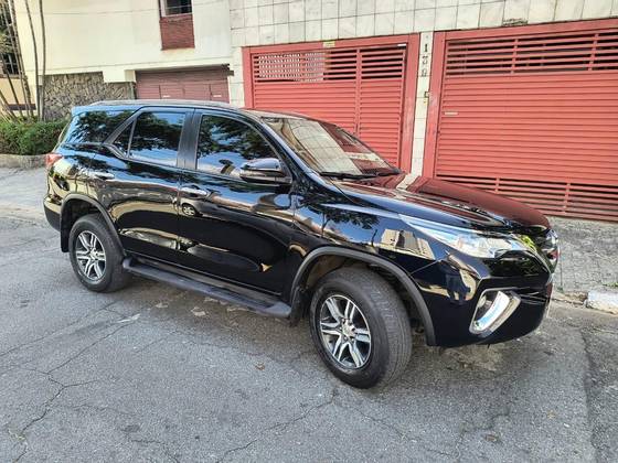 TOYOTA HILUX SW4 2.7 SRV 7 LUGARES 4X2 16V FLEX 4P AUTOMÁTICO